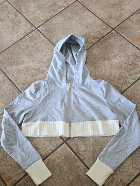 May Pink Cropped Light Gray Hooded Zip Jacket with White Pleated Trim